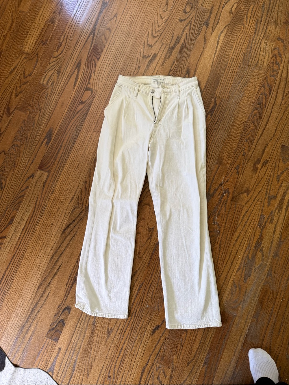 Abercrombie & Fitch Off-White High-Rise Jeans